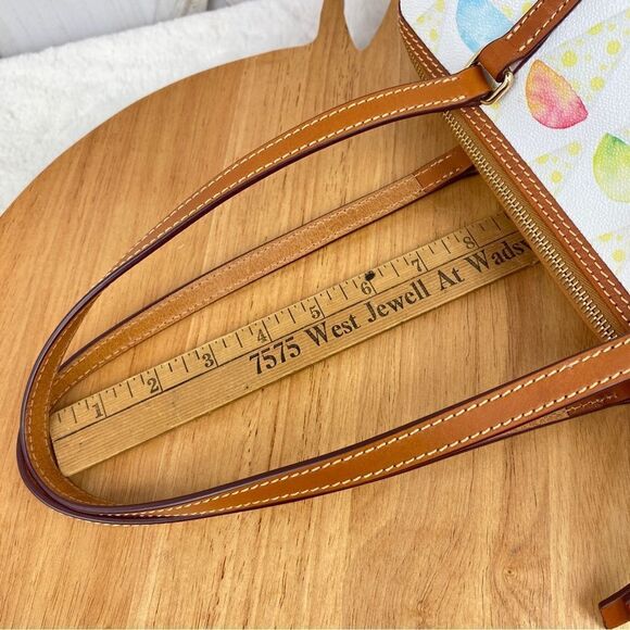 Dooney & Bourke Snowcone Barrel Shoulder Bag Purse White Pastel Leather - Picture 15 of 15